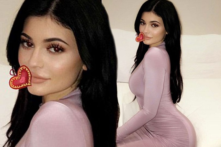 Kylie Jenner gives fans a glimpse of her endless curves in skintight dress