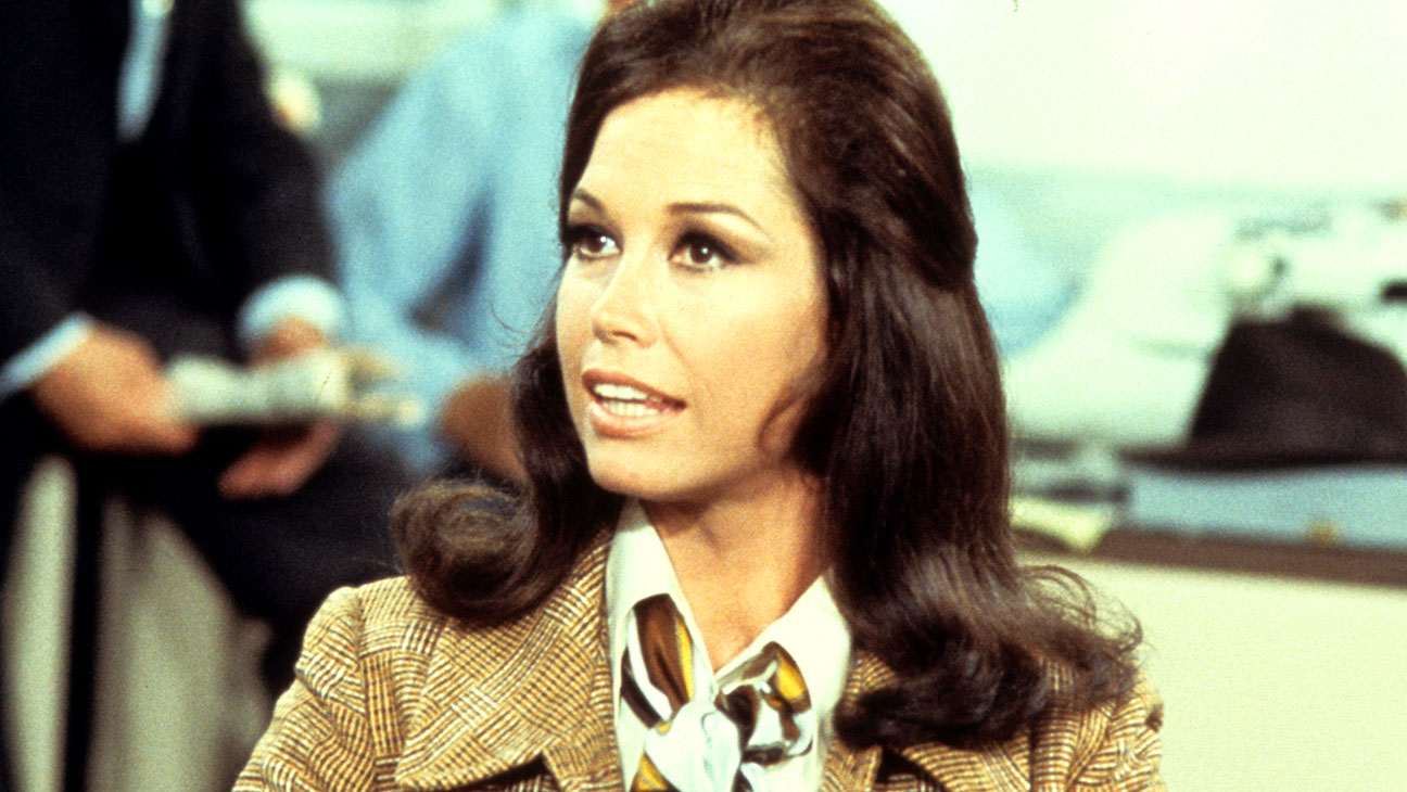 Carol Burnett leads tributes to Mary Tyler Moore after TV Icon dies at 80