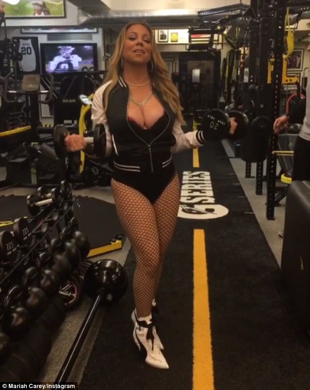Mariah Carey hits the gym in cleavage-baring Lingerie and Heels