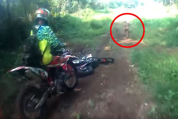 Human or not? Mysterious figure caught on camera in Aceh sparks internet frenzy